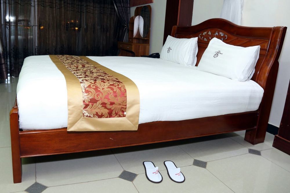 La Grande Hotel Kampala Ngoại thất bức ảnh