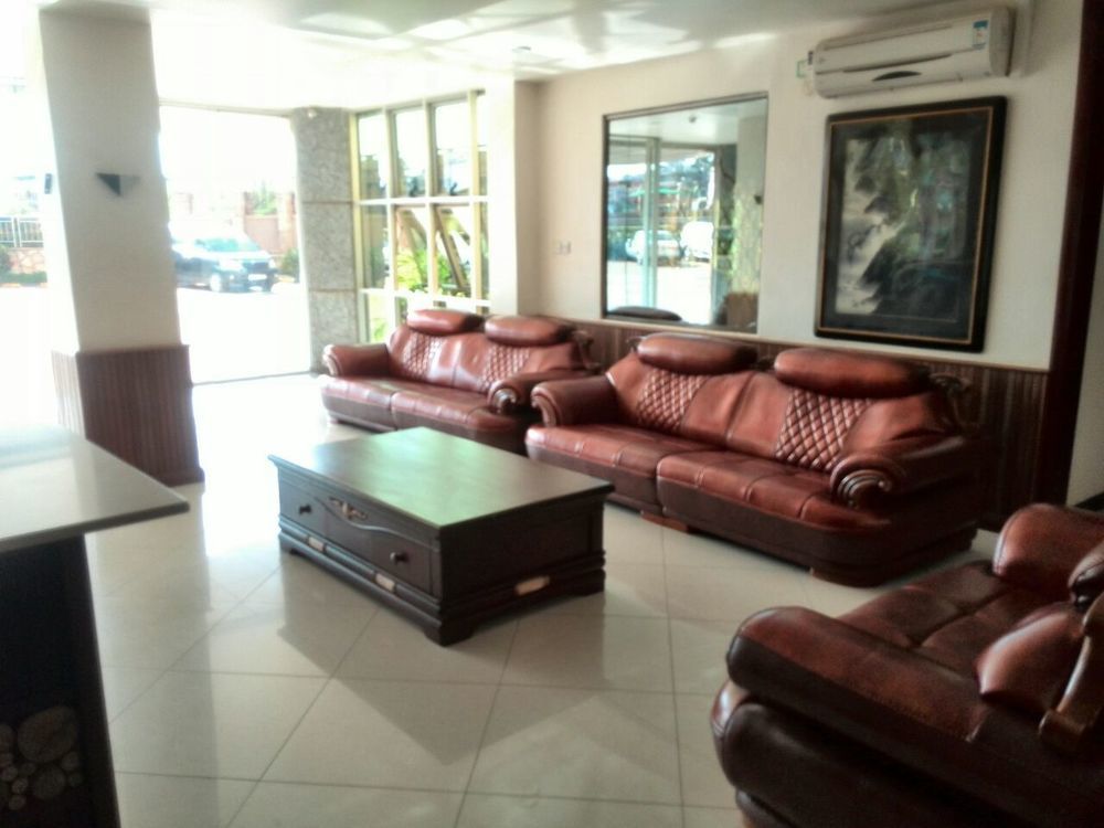La Grande Hotel Kampala Ngoại thất bức ảnh