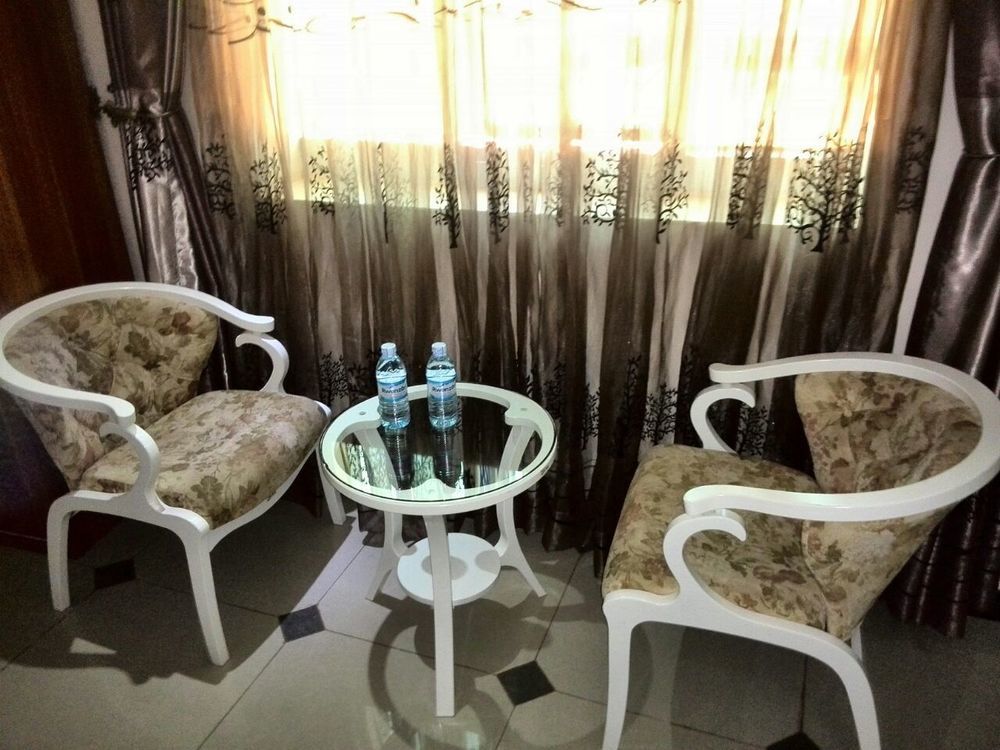 La Grande Hotel Kampala Ngoại thất bức ảnh