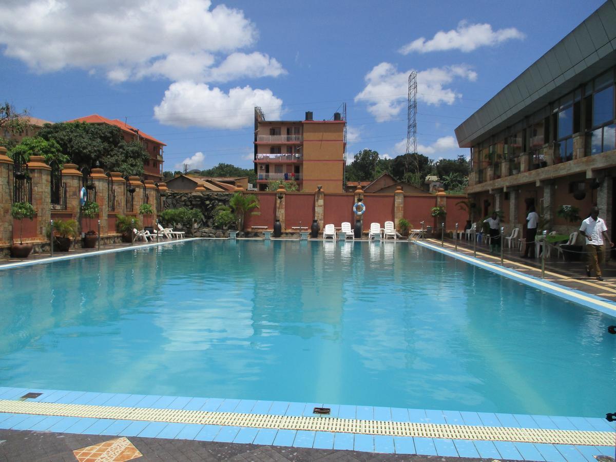 La Grande Hotel Kampala Ngoại thất bức ảnh
