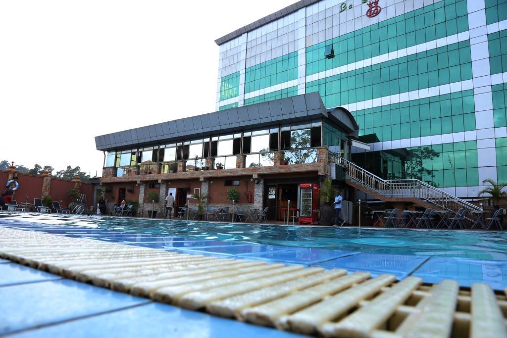 La Grande Hotel Kampala Ngoại thất bức ảnh