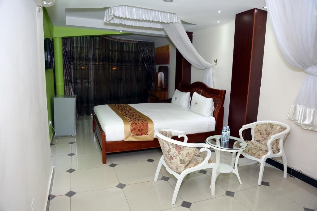 La Grande Hotel Kampala Ngoại thất bức ảnh