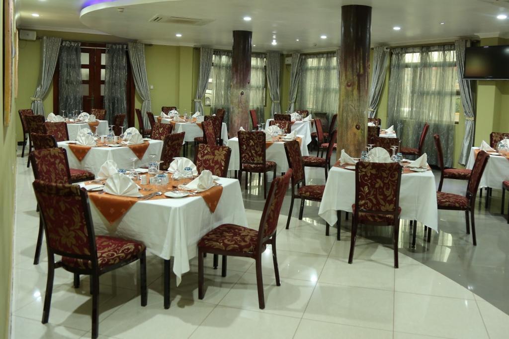 La Grande Hotel Kampala Ngoại thất bức ảnh
