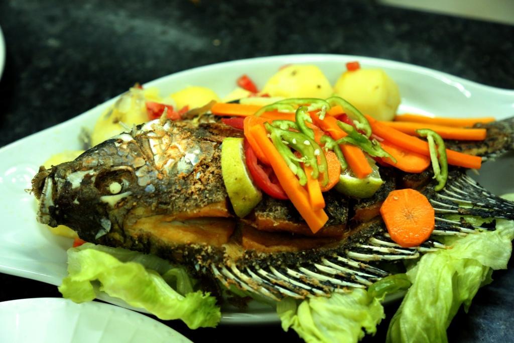 La Grande Hotel Kampala Ngoại thất bức ảnh