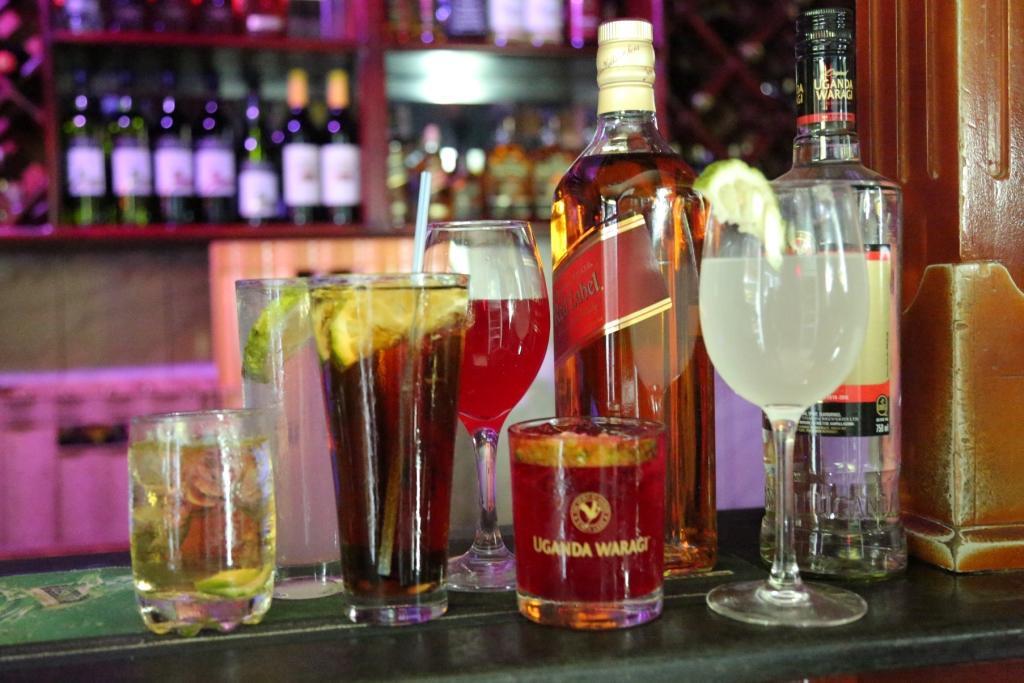 La Grande Hotel Kampala Ngoại thất bức ảnh